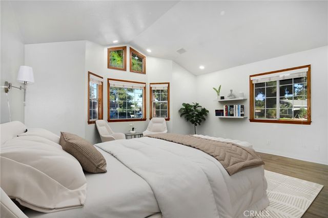 22736 Runnymede, West Hills, CA 91307