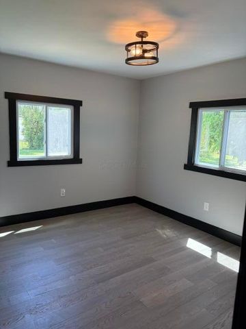 2542 Fairwood Avenue, Columbus, OH 43207
