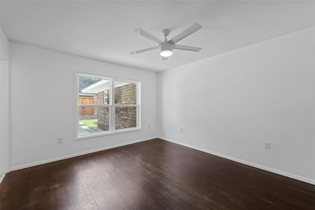 2625 Old Oaks Drive, Waco, TX 76710