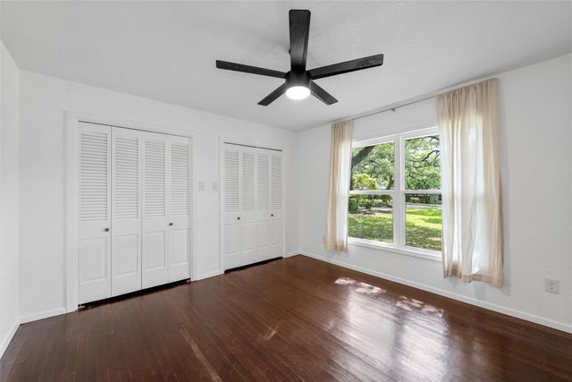 2625 Old Oaks Drive, Waco, TX 76710