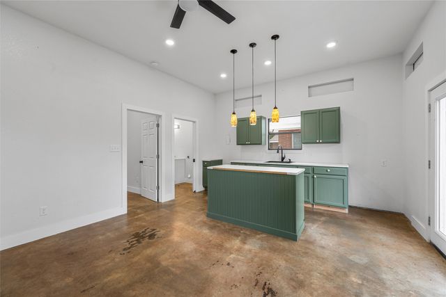 2625 Old Oaks Drive, Waco, TX 76710