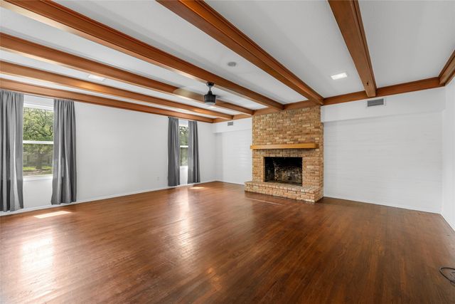 2625 Old Oaks Drive, Waco, TX 76710