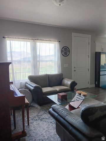 8631 N CYPRESS ALY, Eagle Mountain, UT 84005
