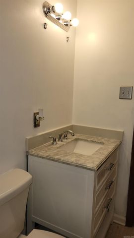 8306 Oxford Valley Drive, Mabelvale, AR 72103