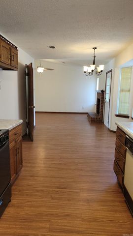 8306 Oxford Valley Drive, Mabelvale, AR 72103