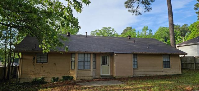 8306 Oxford Valley Drive, Mabelvale, AR 72103