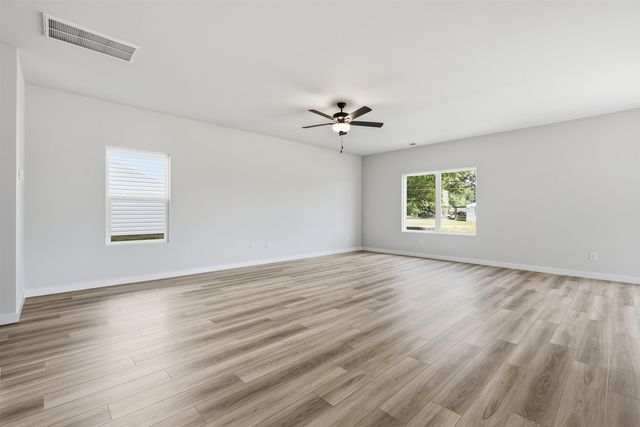 407 West Claywalk Road, Woodruff, SC 29388
