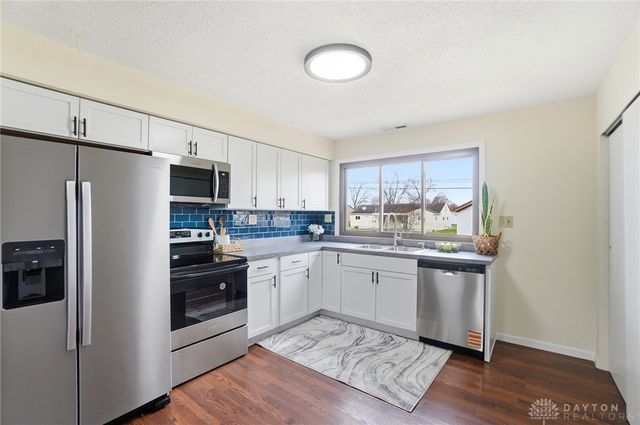 178 Dellwood Drive, Fairborn, OH 45324