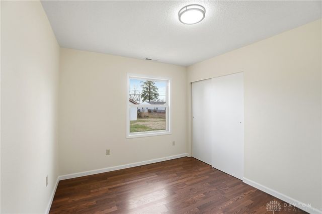 178 Dellwood Drive, Fairborn, OH 45324