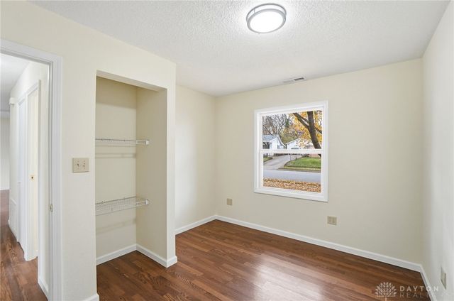 178 Dellwood Drive, Fairborn, OH 45324