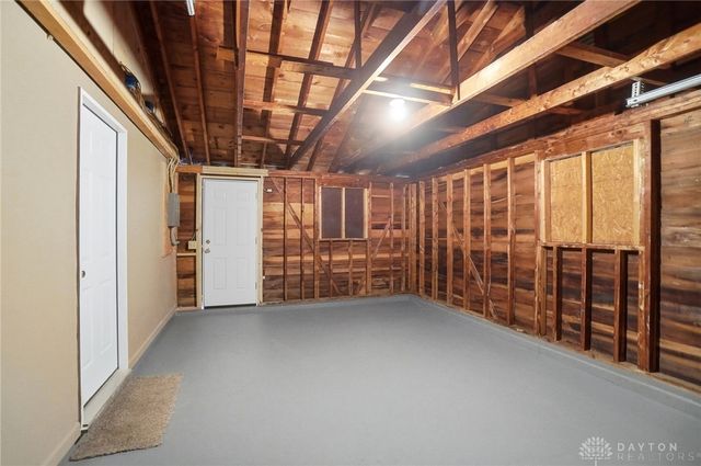 178 Dellwood Drive, Fairborn, OH 45324