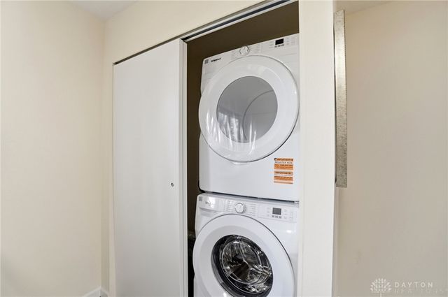 178 Dellwood Drive, Fairborn, OH 45324