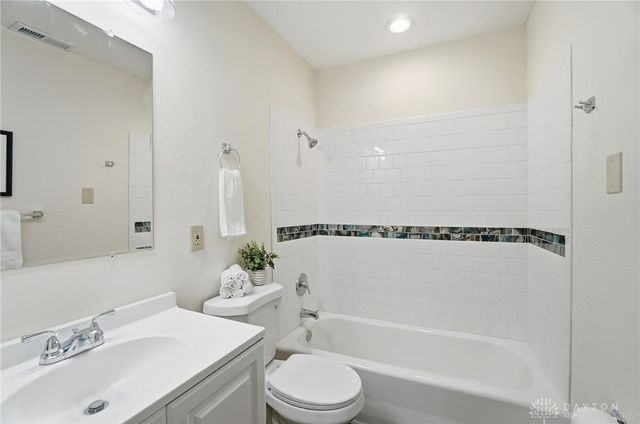 178 Dellwood Drive, Fairborn, OH 45324