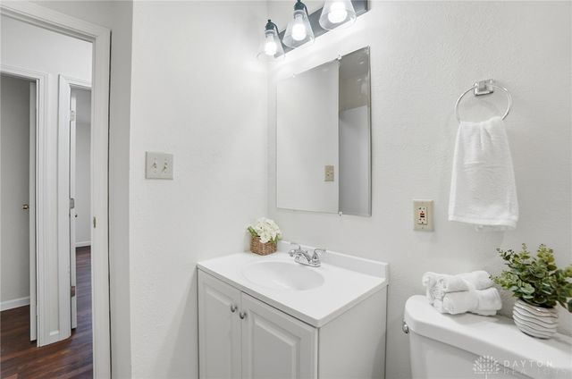 178 Dellwood Drive, Fairborn, OH 45324