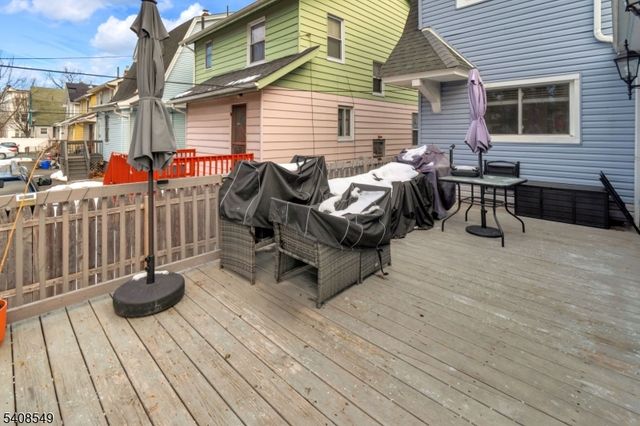 19 Irving St, East Orange City, NJ 07018