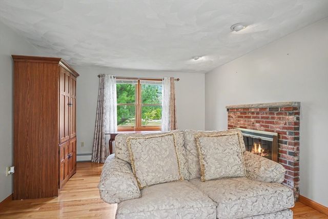 26 Frederick Circle, Tewksbury, MA 01876