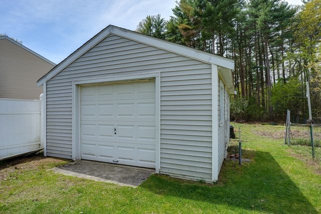 26 Frederick Circle, Tewksbury, MA 01876