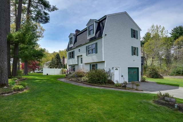 26 Frederick Circle, Tewksbury, MA 01876