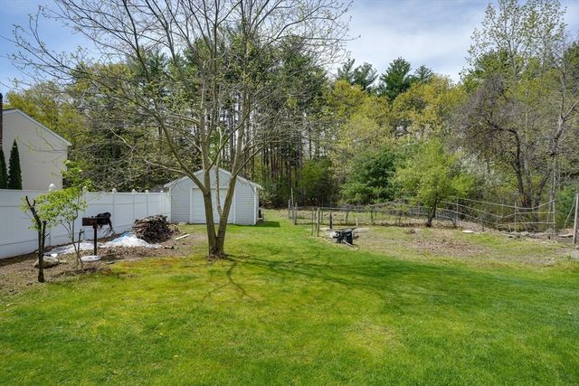 26 Frederick Circle, Tewksbury, MA 01876