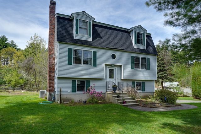 26 Frederick Circle, Tewksbury, MA 01876