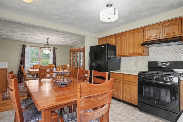 26 Frederick Circle, Tewksbury, MA 01876