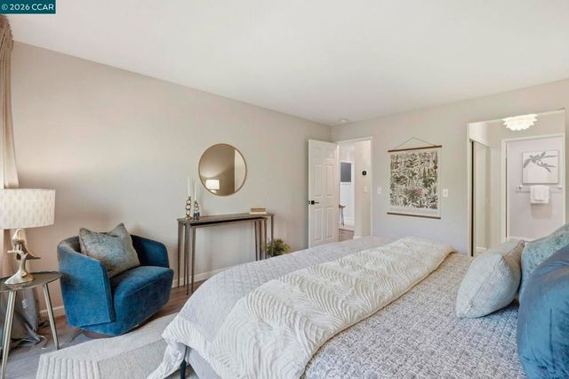 8 Royston Walk, Pleasant Hill, CA 94523