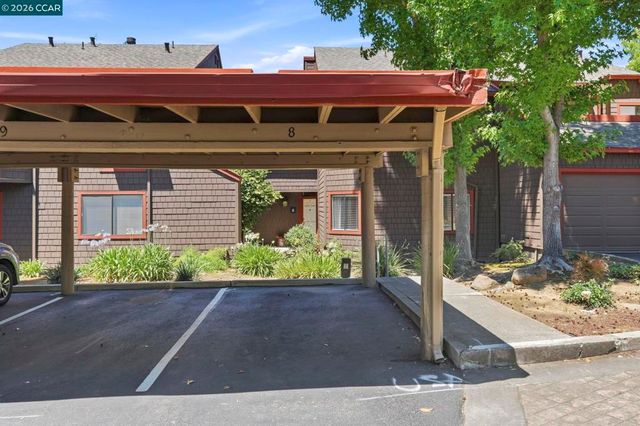 8 Royston Walk, Pleasant Hill, CA 94523