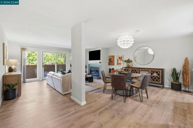 8 Royston Walk, Pleasant Hill, CA 94523