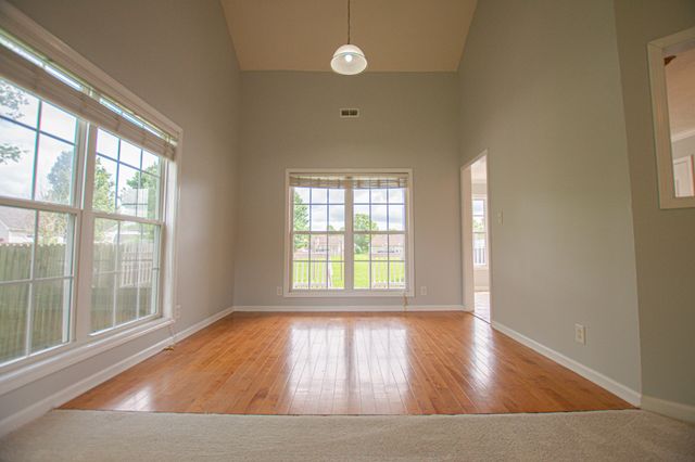 3894 Stella Dr, Clarksville, TN 37040