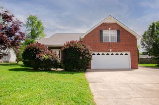 3894 Stella Dr, Clarksville, TN 37040