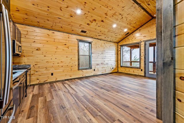 756 Ski View Lane, Sevierville, TN 37876