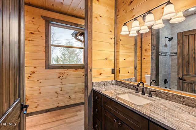 756 Ski View Lane, Sevierville, TN 37876