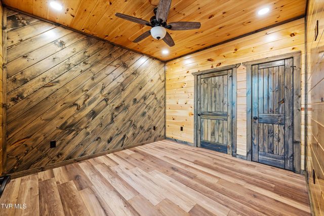 756 Ski View Lane, Sevierville, TN 37876