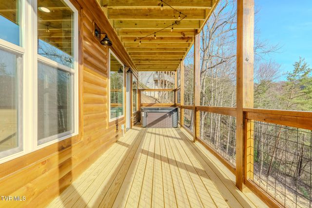 756 Ski View Lane, Sevierville, TN 37876