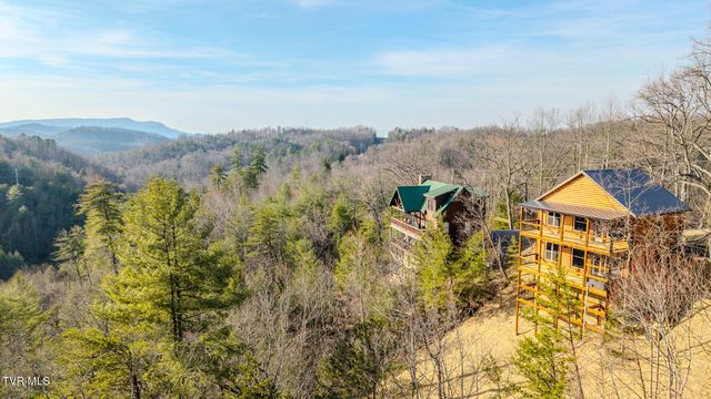 756 Ski View Lane, Sevierville, TN 37876