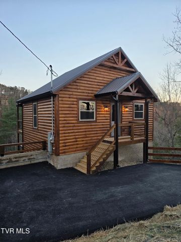 756 Ski View Lane, Sevierville, TN 37876
