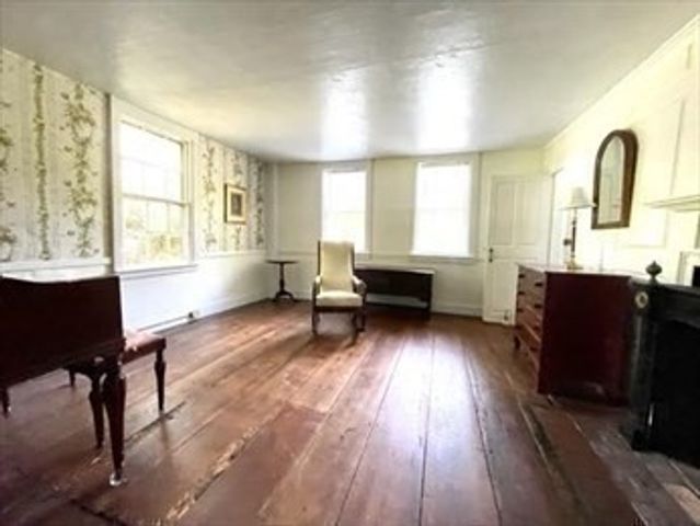 34 Wapping Rd 1, Kingston, MA 02364