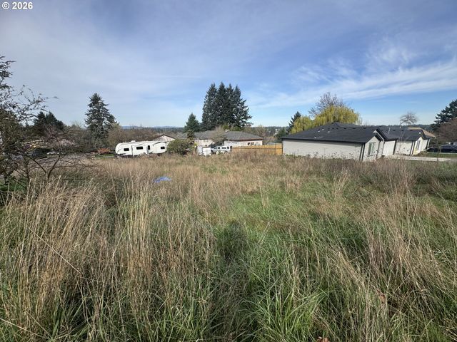 Se NWC SCHILLER SE 140 Ave, Portland, OR 97236