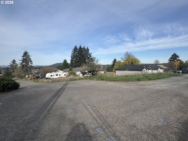 Se NWC SCHILLER SE 140 Ave, Portland, OR 97236