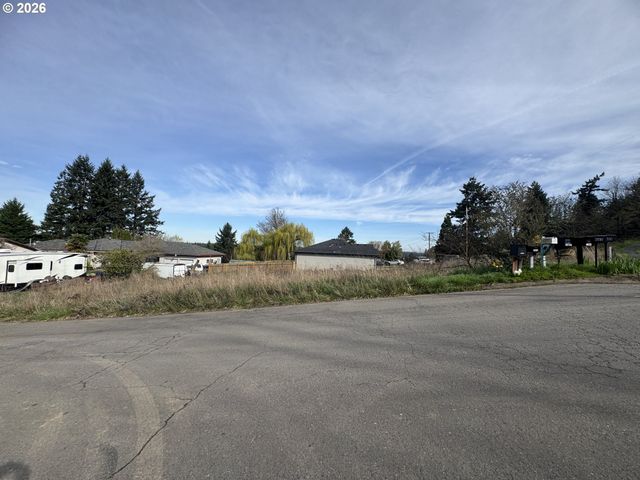 Se NWC SCHILLER SE 140 Ave, Portland, OR 97236