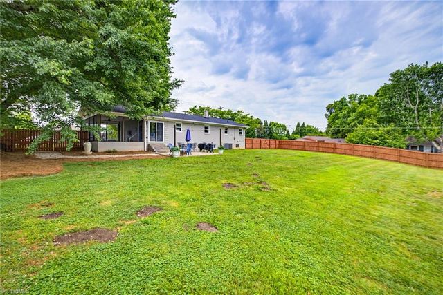 432 Nc Highway 150, Greensboro, NC 27455