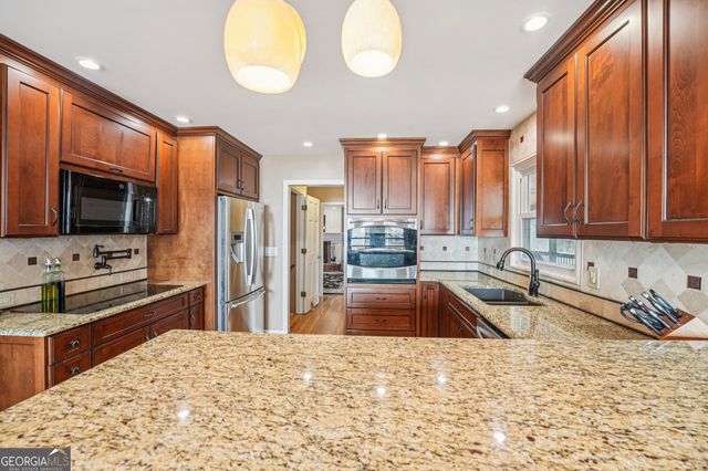 3310 Danielle Way, Suwanee, GA 30024