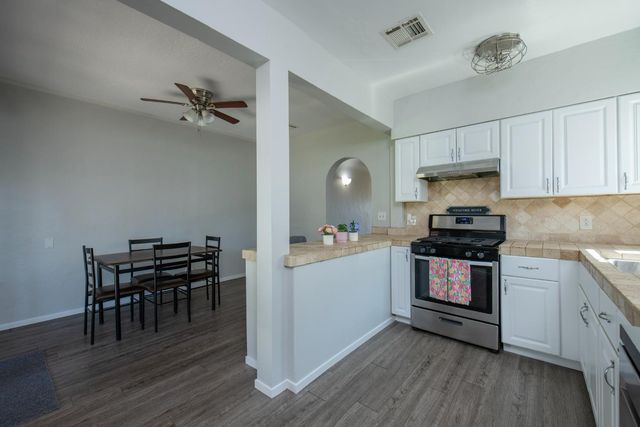 1019 N San Pablo Avenue, Fresno, CA 93728