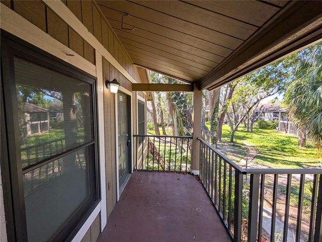 14211 SHADOW MOSS LANE 202, Tampa, FL 33613