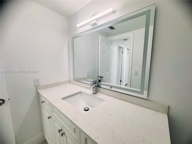 6095 W 18th Ave S219, Hialeah, FL 33012