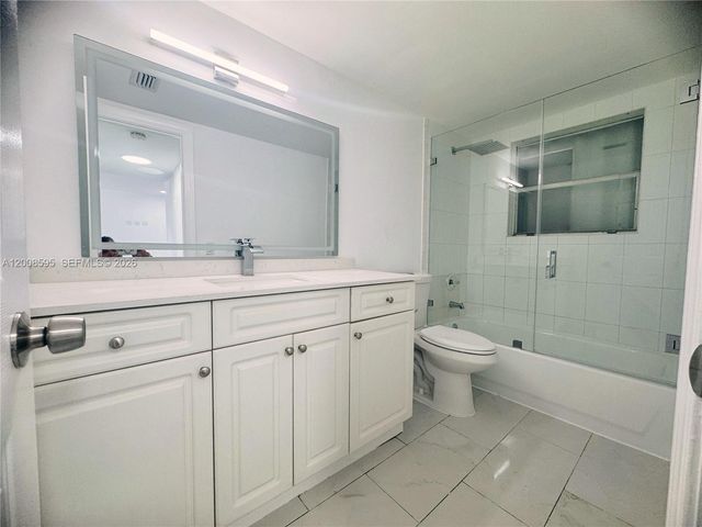 6095 W 18th Ave S219, Hialeah, FL 33012