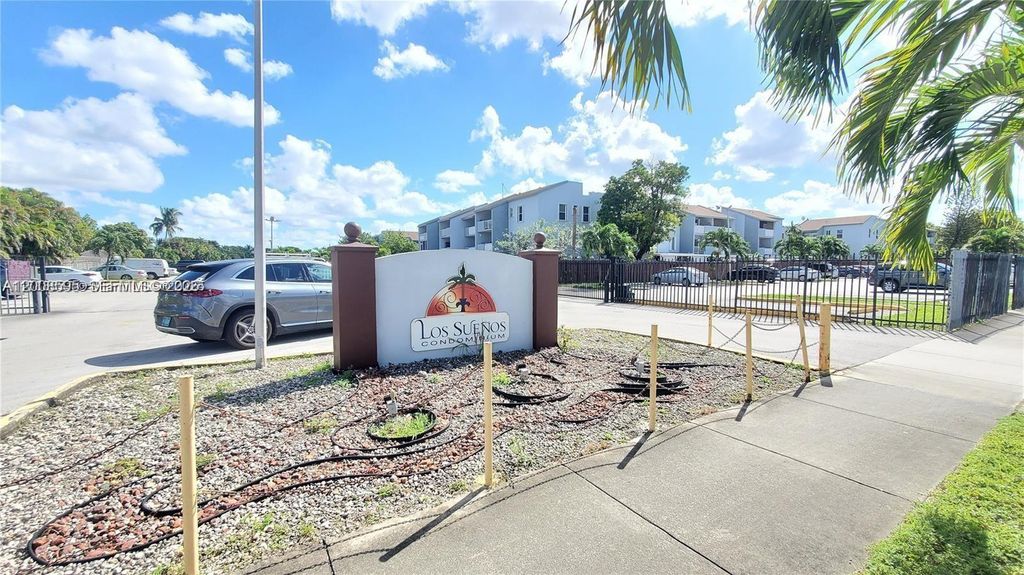 6095 W 18th Ave S219, Hialeah, FL 33012
