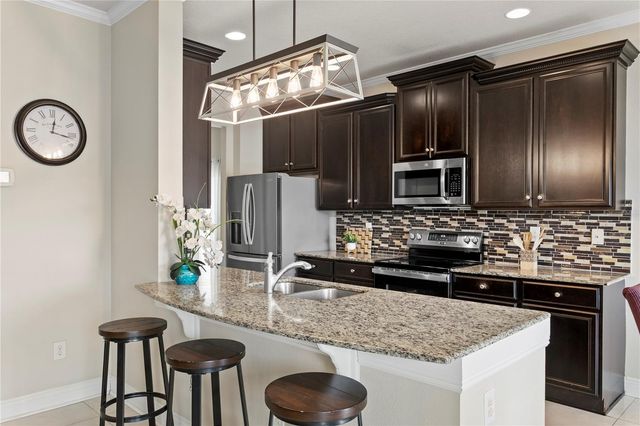 2837 MAPLE BROOK LOOP, Lutz, FL 33558