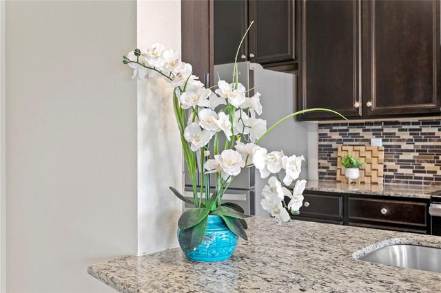 2837 MAPLE BROOK LOOP, Lutz, FL 33558