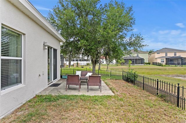 2837 MAPLE BROOK LOOP, Lutz, FL 33558